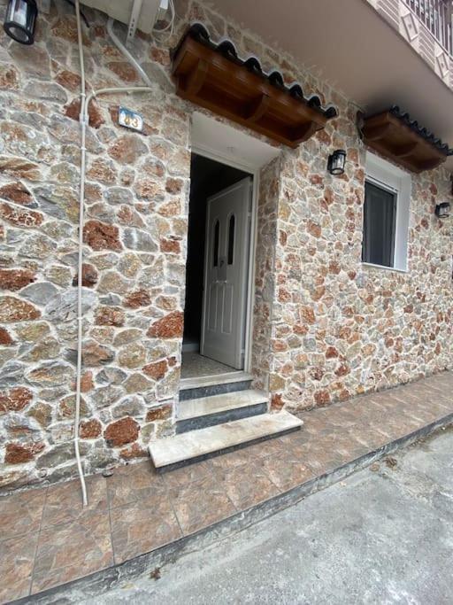 Stone House 48 M Apartment Акарнаи Екстериор снимка